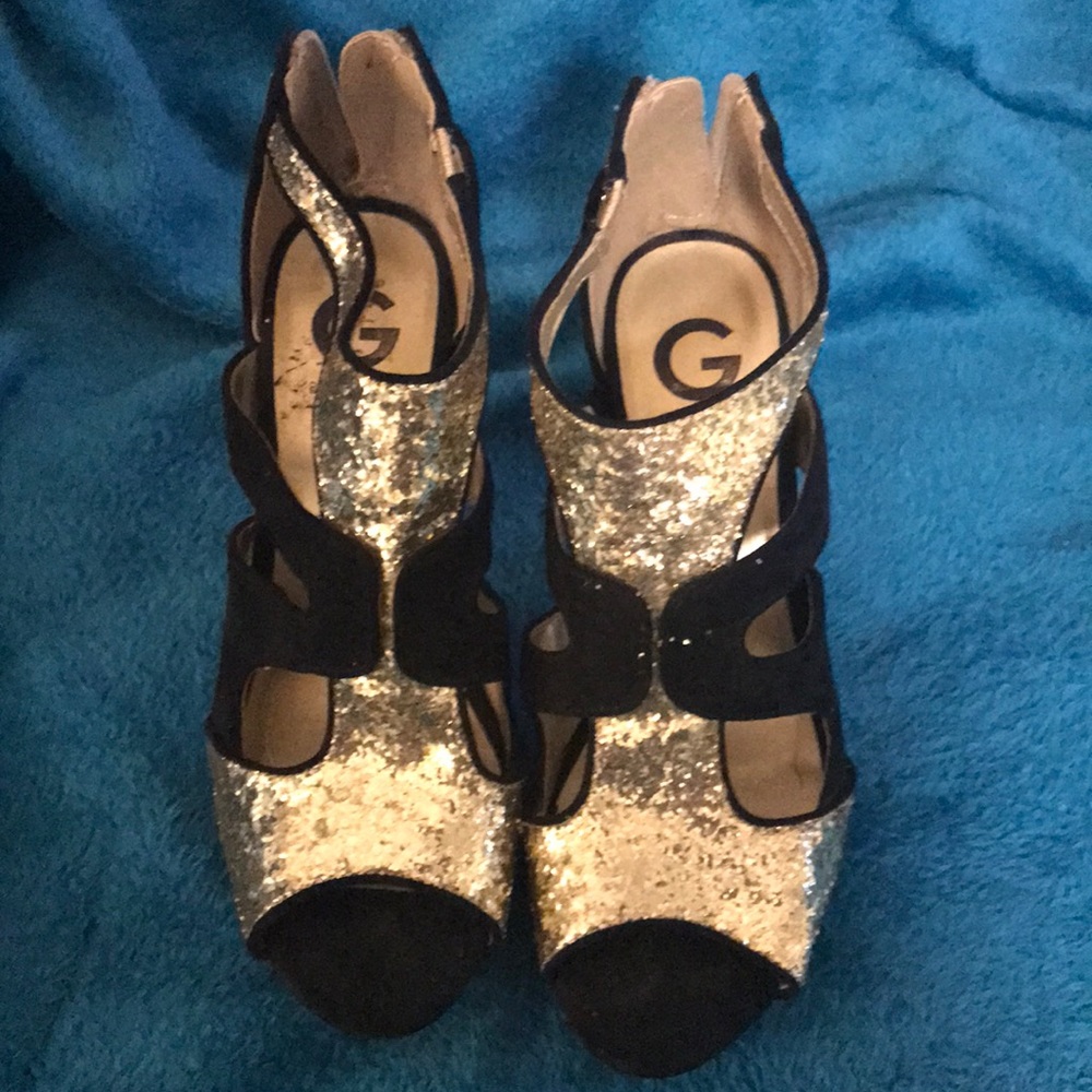 Guess Heels - Picture 2 of 4
